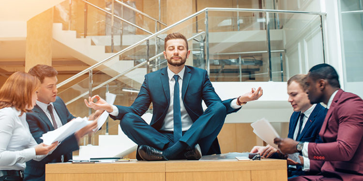 mindfulness-in-the-workplace-practical-ways-to-introduce-it